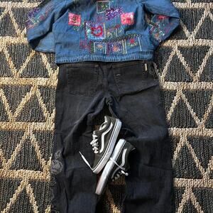Vintage coldwater creek embroidered denim